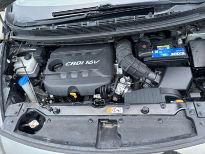 Kia Carens 1.7 CRDi 136 CV Auto Platinum (10)