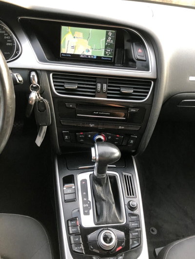 Audi A4 Avant 2.0 TDI 150 CV multitronic Advanced (12)