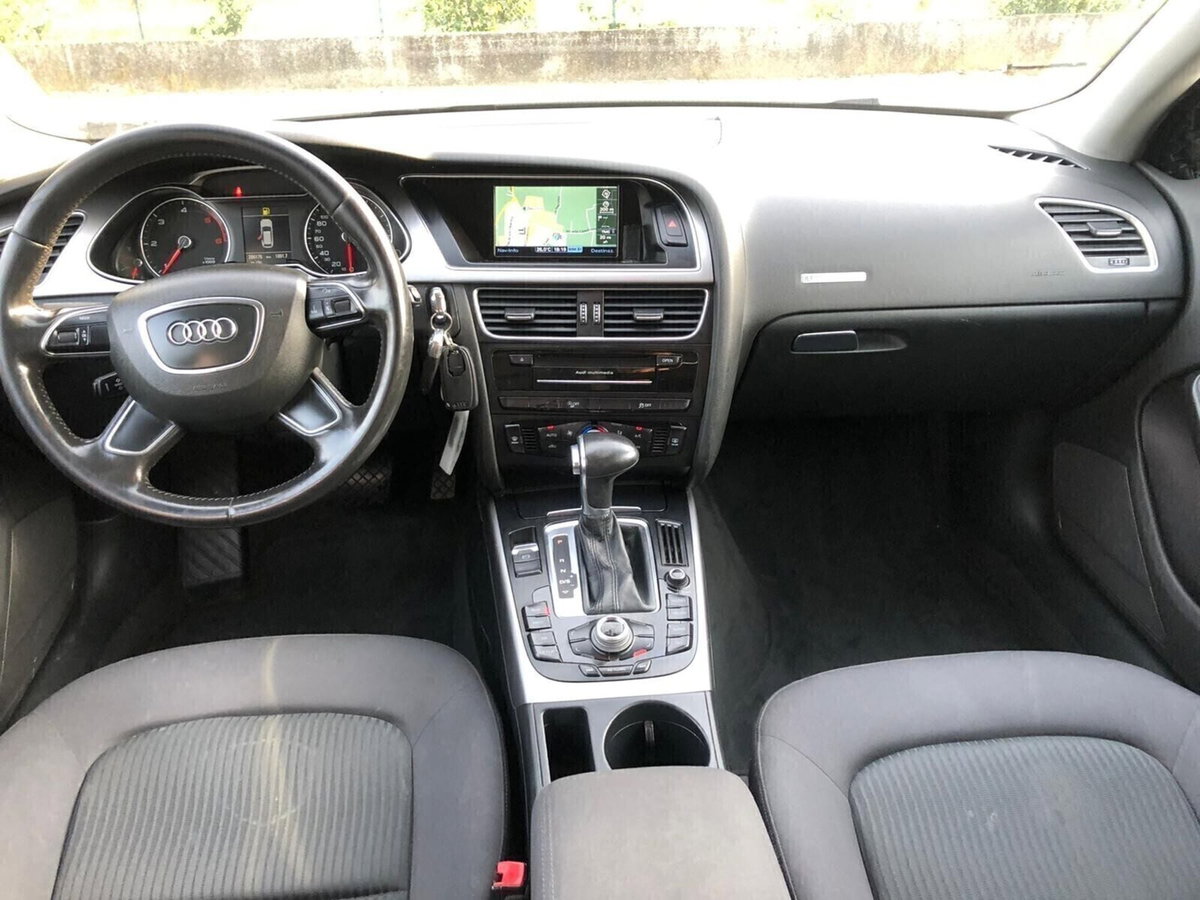 Audi A4 Avant 2.0 TDI 150 CV multitronic Advanced (9)