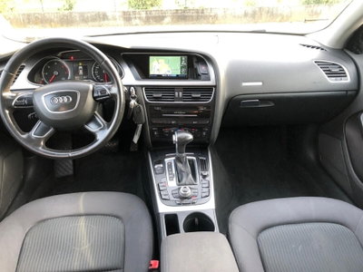 Audi A4 Avant 2.0 TDI 150 CV multitronic Advanced (9)