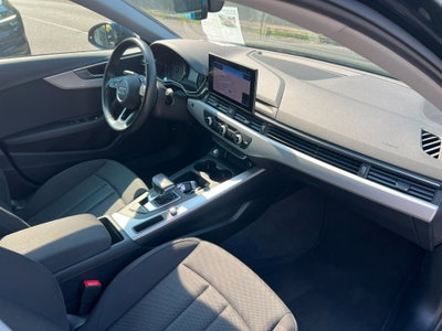 Audi A4 Avant 35 TDI/163 CV S tronic Business Advanced (13)