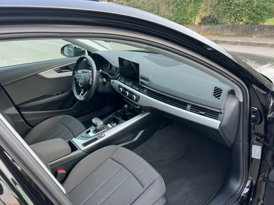 Audi A4 Avant 35 TDI/163 CV S tronic Business Advanced (16)
