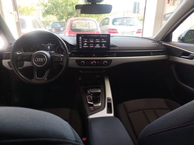 Audi A4 Avant 35 TDI/163 CV S tronic Business Advanced (17)