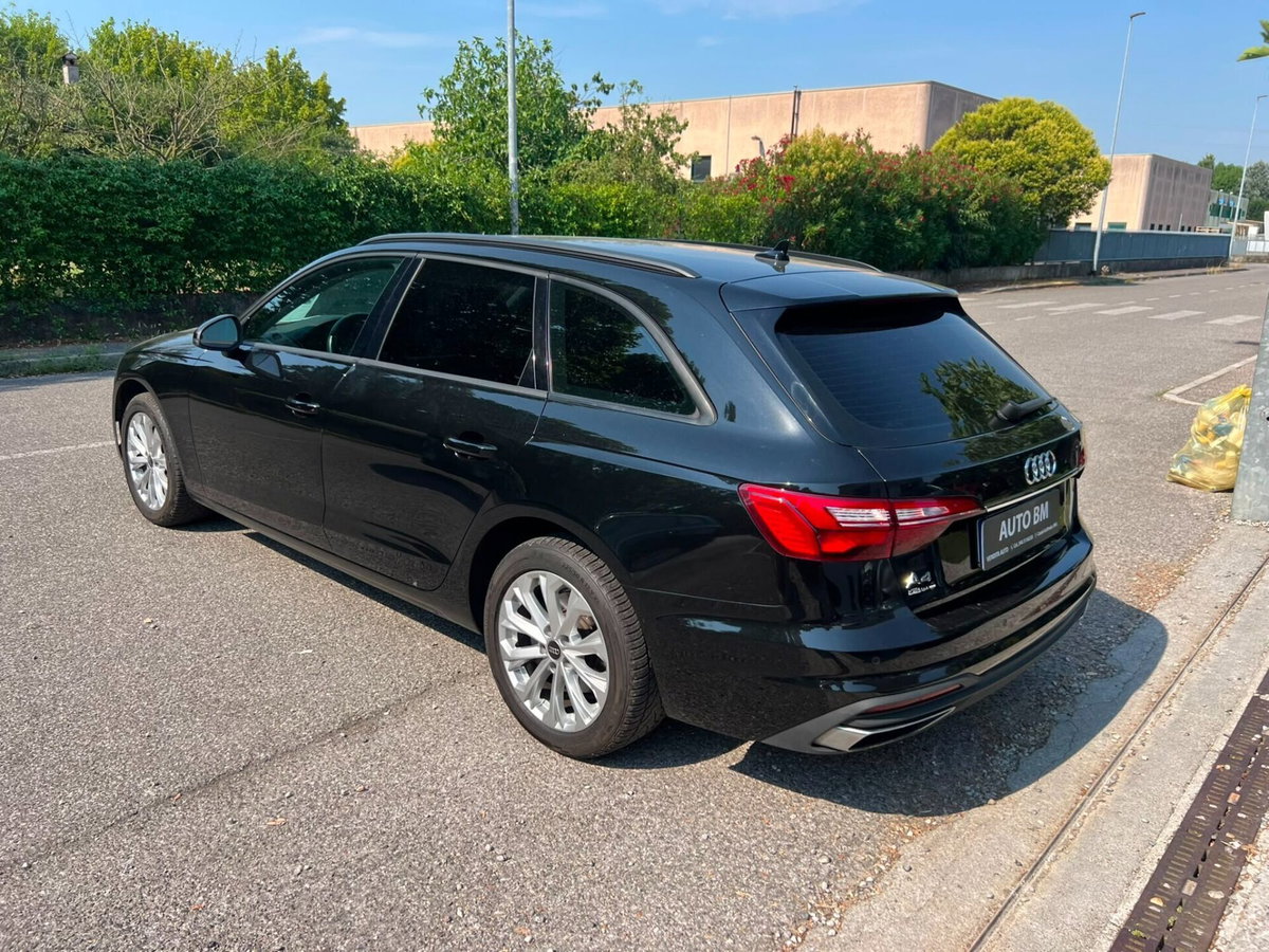 Audi A4 Avant 35 TDI/163 CV S tronic Business Advanced (7)