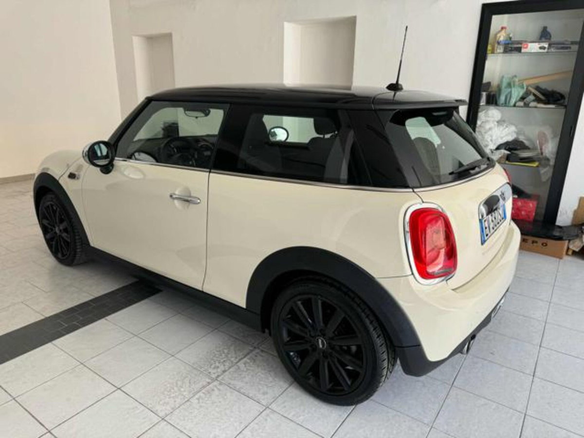 MINI Mini 1.5 Cooper D (4)