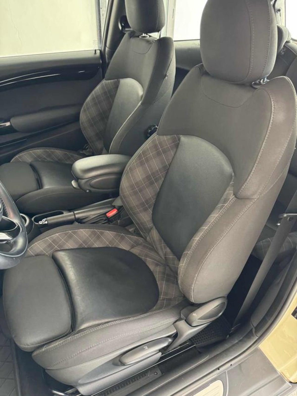MINI Mini 1.5 Cooper D (9)