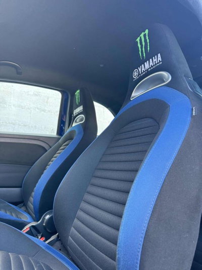 Abarth 595 595 1.4 Turbo T-Jet 165 CV Monster Energy Yamaha (10)