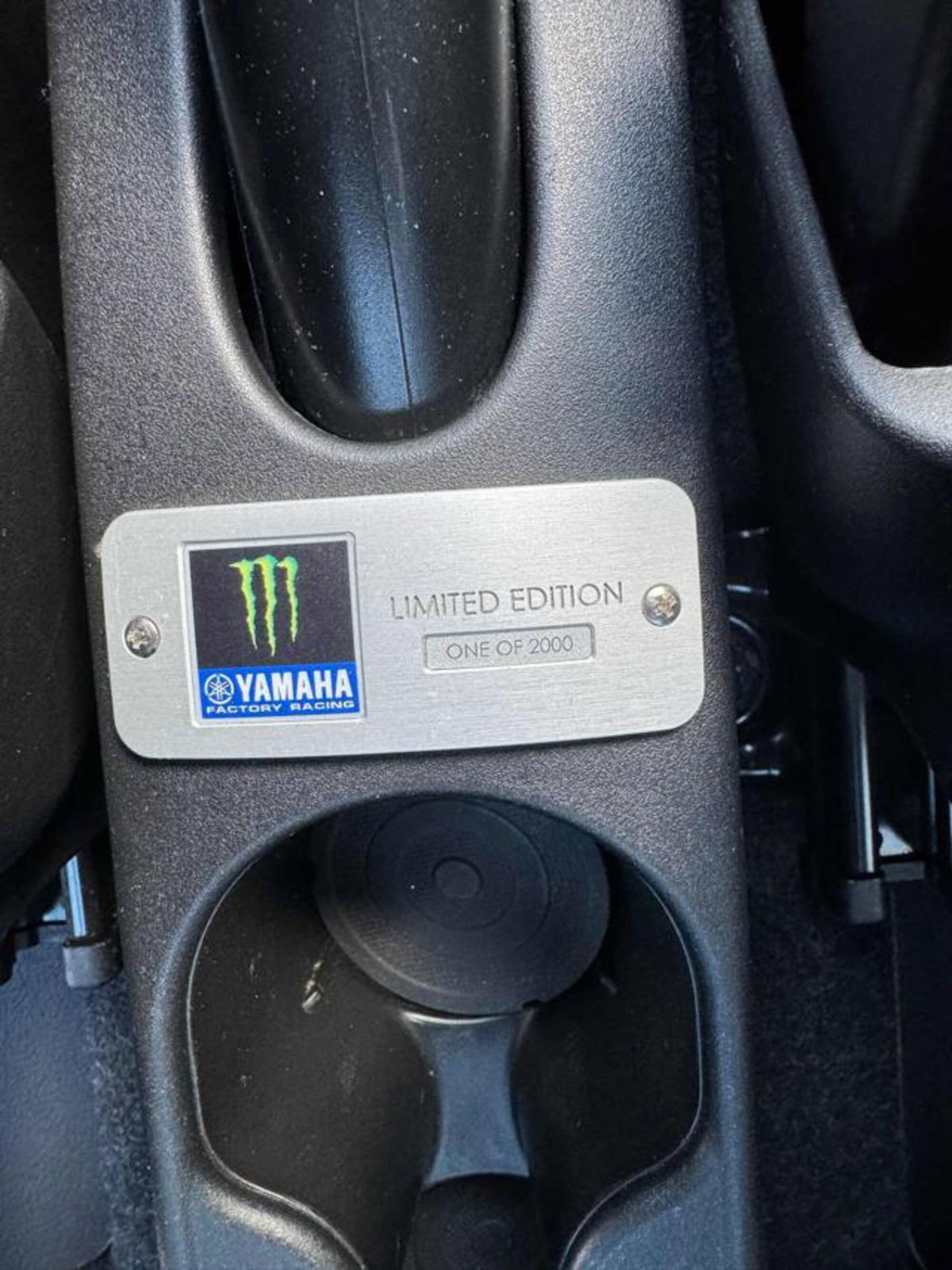 Abarth 595 595 1.4 Turbo T-Jet 165 CV Monster Energy Yamaha (3)