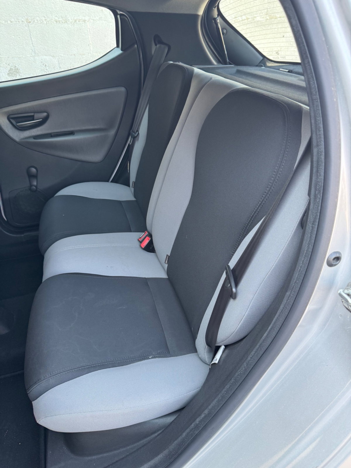 Lancia Ypsilon 0.9 TwinAir 85 CV 5 porte Metano Ecochic Elefantino (7)