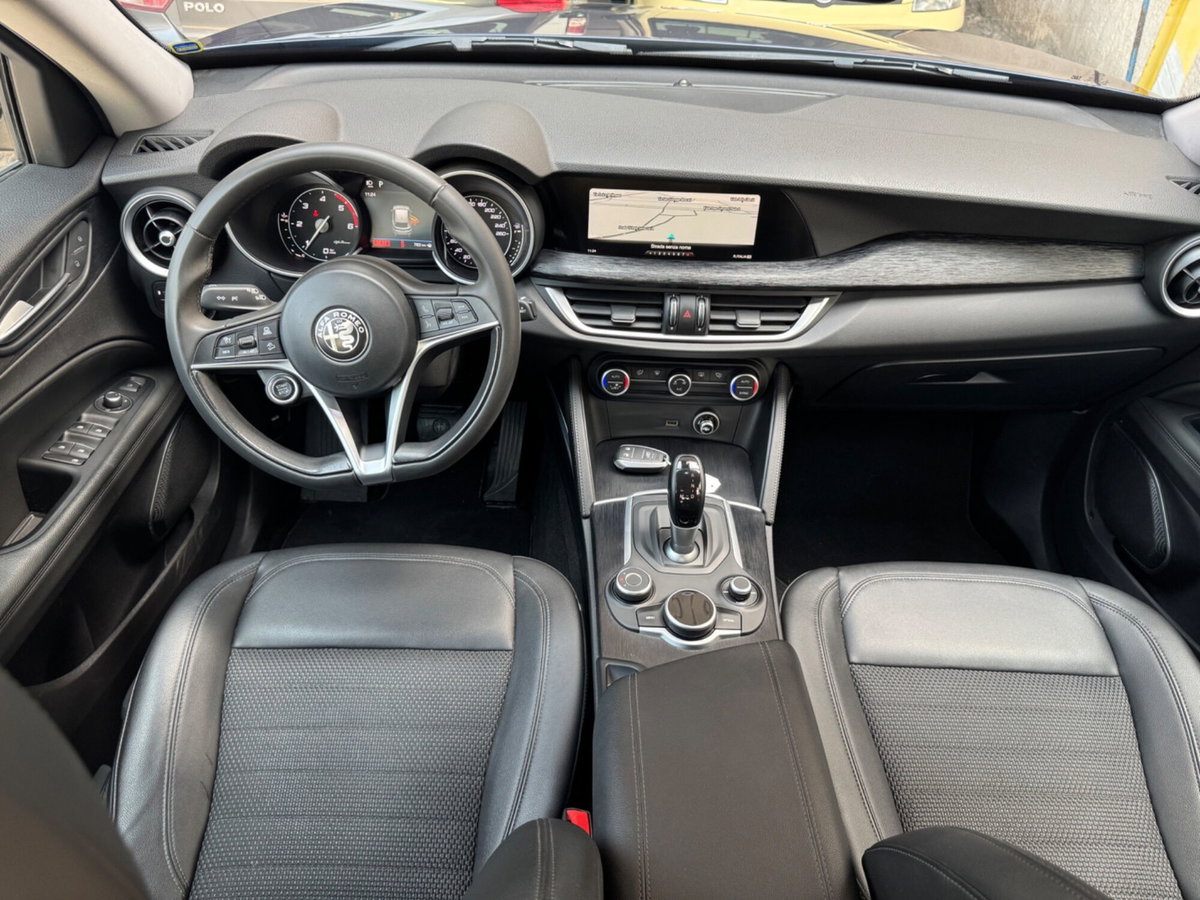 Alfa Romeo Stelvio Stelvio 2.2 Turbodiesel 210 CV AT8 Q4 Executive (7)