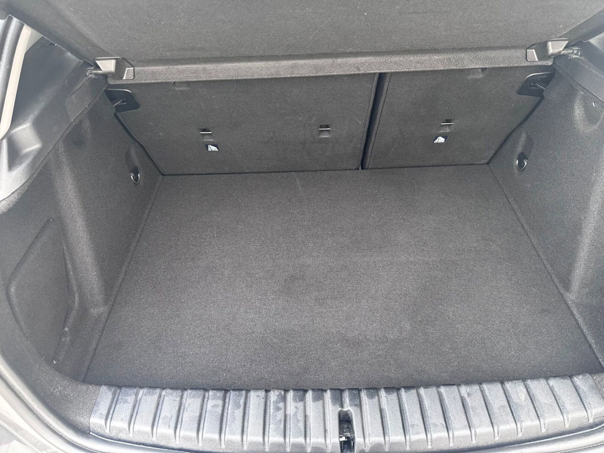 BMW Serie 1 116d 2.0 116CV cat 5 porte Attiva DPF (11)
