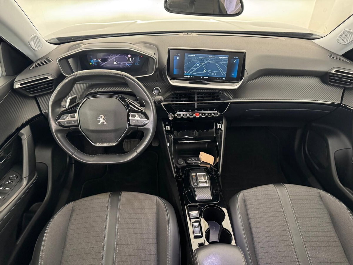 Peugeot 2008 BlueHDi 130 S&S EAT8 Allure Pack (7)