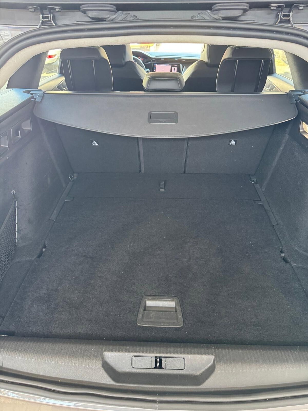 Peugeot 308 SW BlueHDi 130 S&S EAT8 Allure Pack (9)
