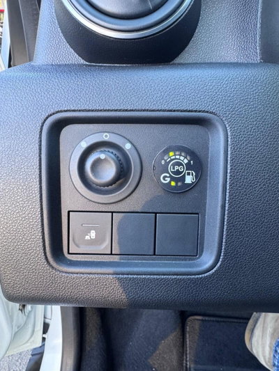 Dacia Duster 1.6 SCe GPL 4x2 Prestige (10)
