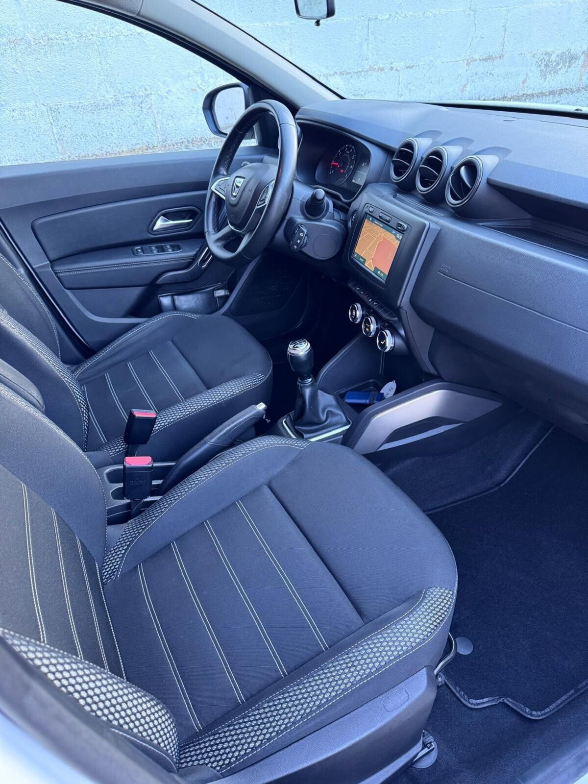 Dacia Duster 1.6 SCe GPL 4x2 Prestige (8)
