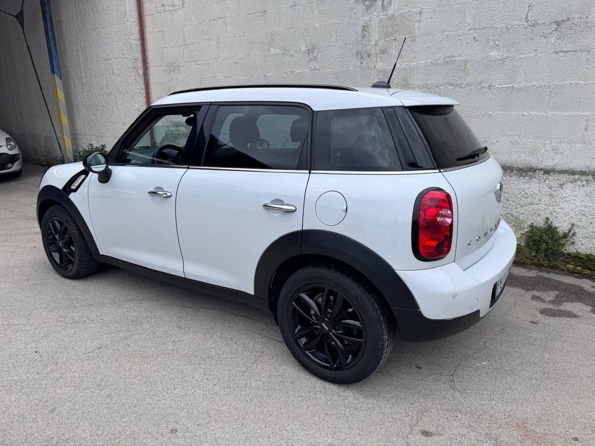 MINI Mini Countryman 1.6 One D Countryman (2)