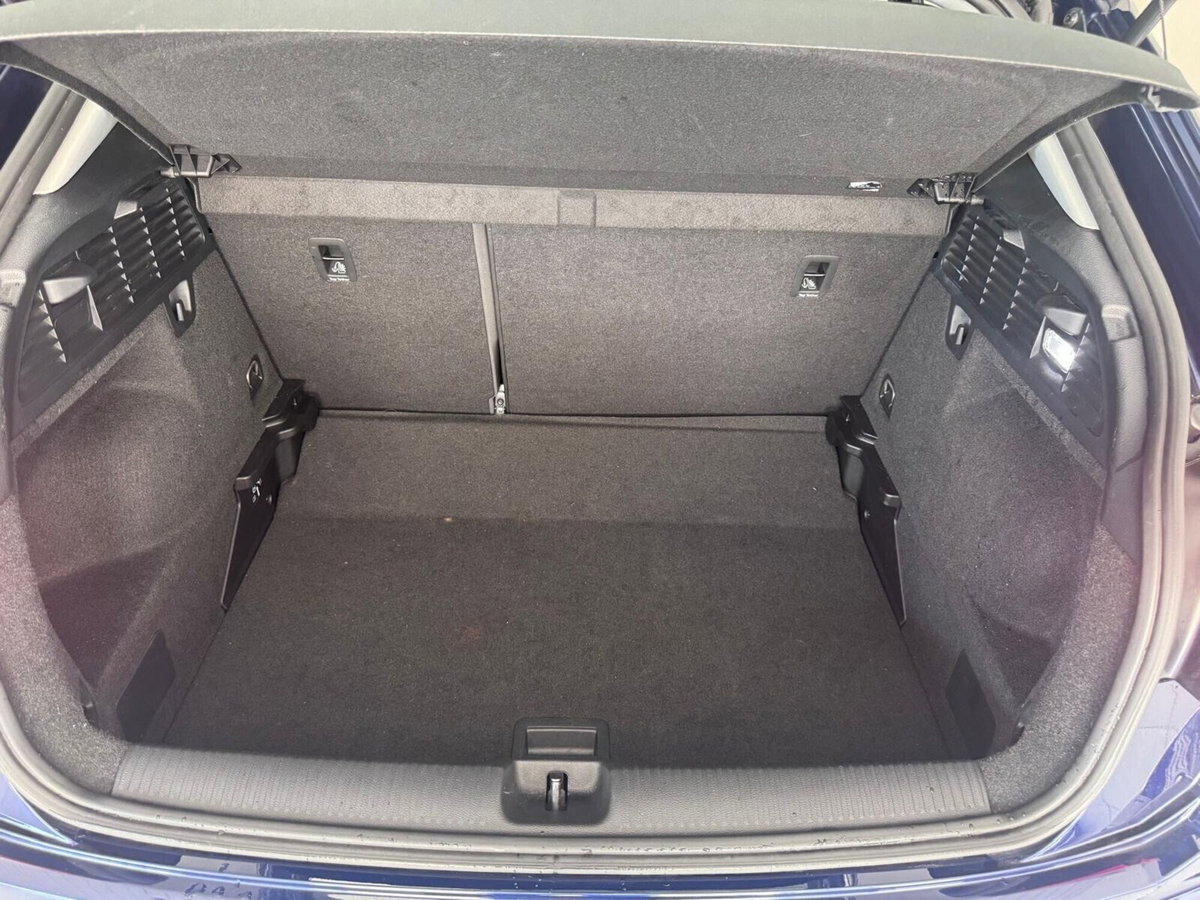 Audi Q2 Q2 30 TFSI Admired (11)