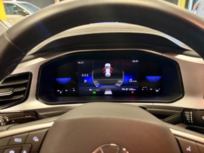 Volkswagen T-Roc 1.5 tsi R-Line dsg (15)