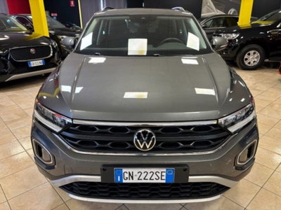 Volkswagen T-Roc 1.5 tsi R-Line dsg (2)