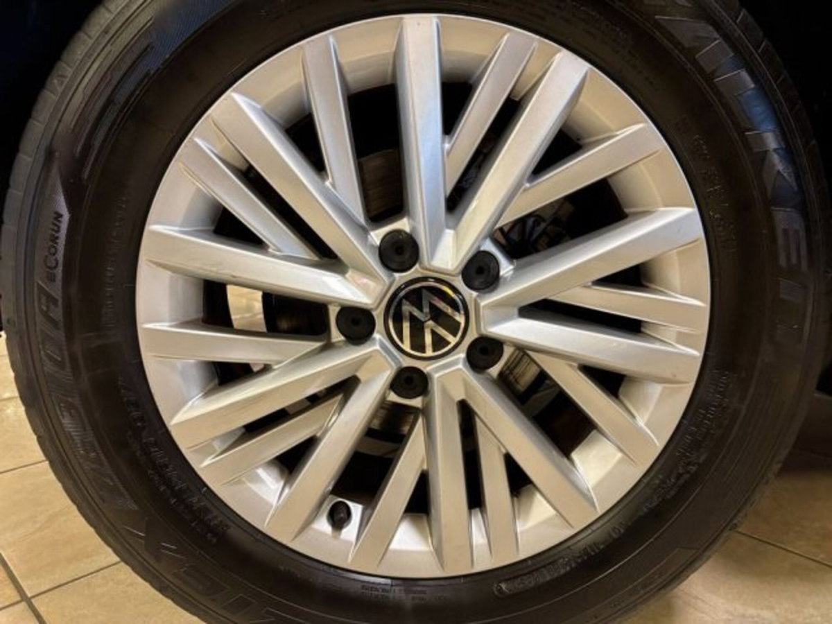 Volkswagen T-Roc 1.5 tsi R-Line dsg (7)