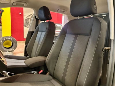 Volkswagen T-Roc 1.5 tsi R-Line dsg (9)