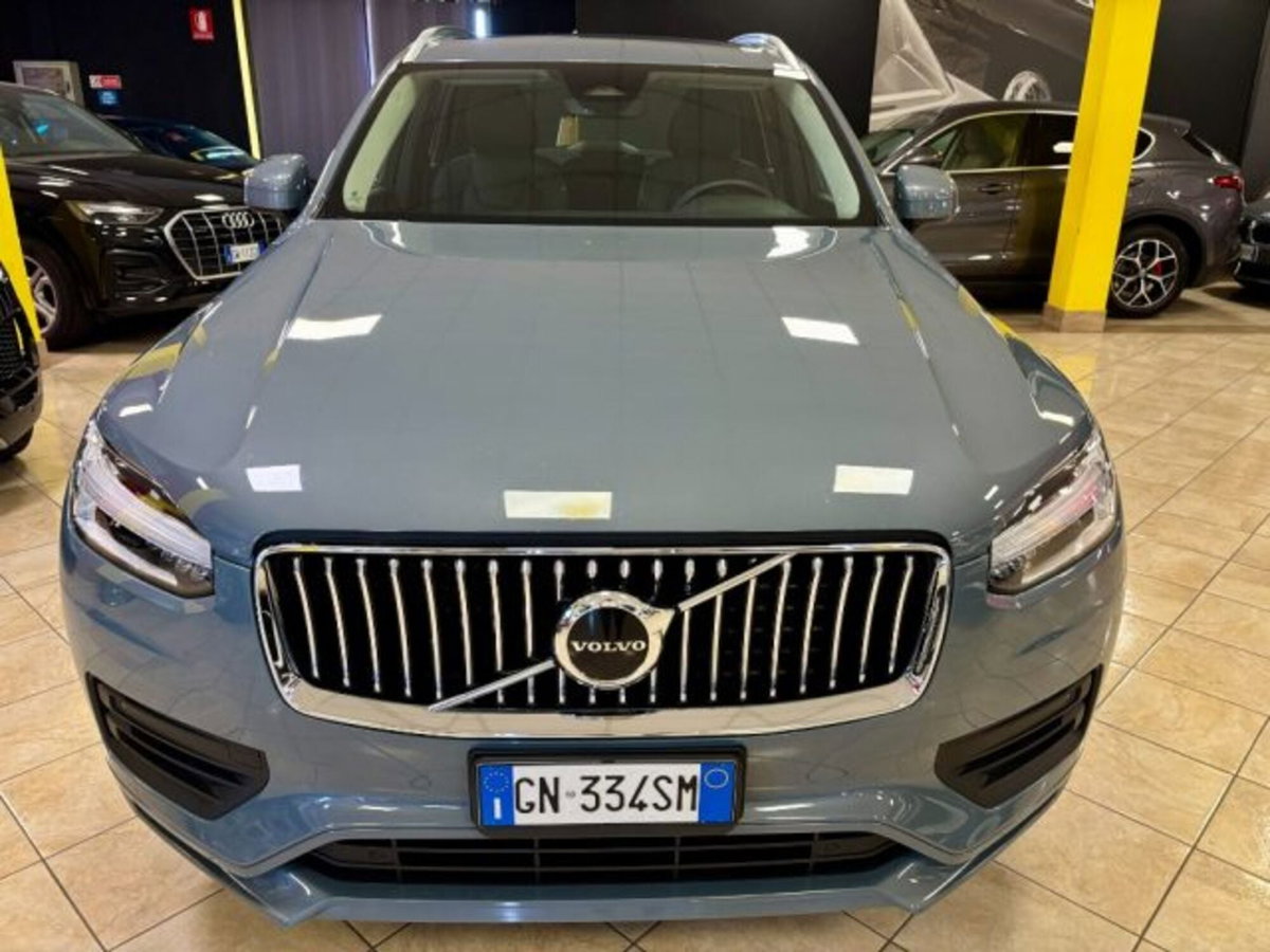 Volvo XC90 B5 (d) AWD automatico 7 posti Ultimate Dark (2)