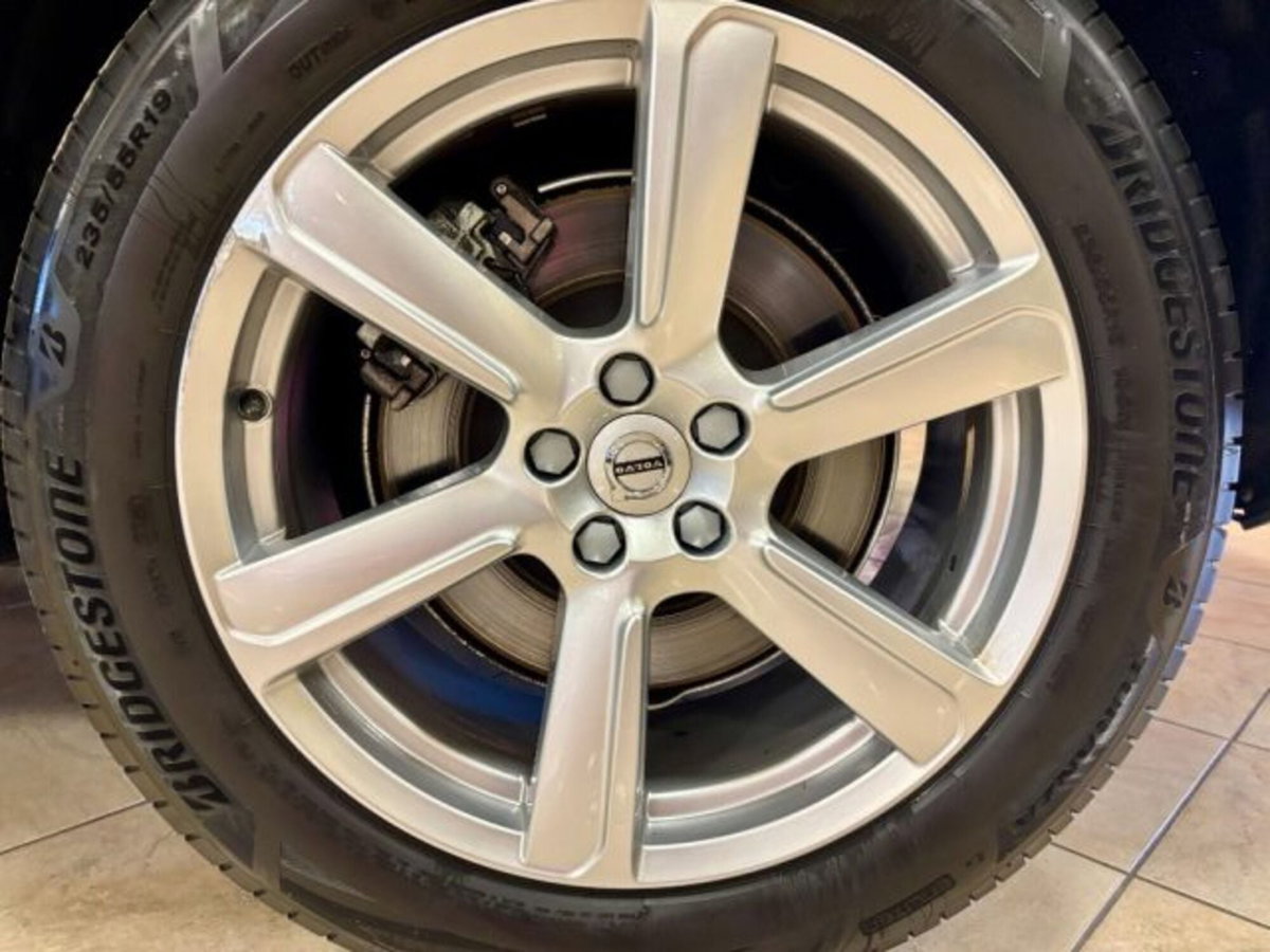 Volvo XC90 B5 (d) AWD automatico 7 posti Ultimate Dark (7)