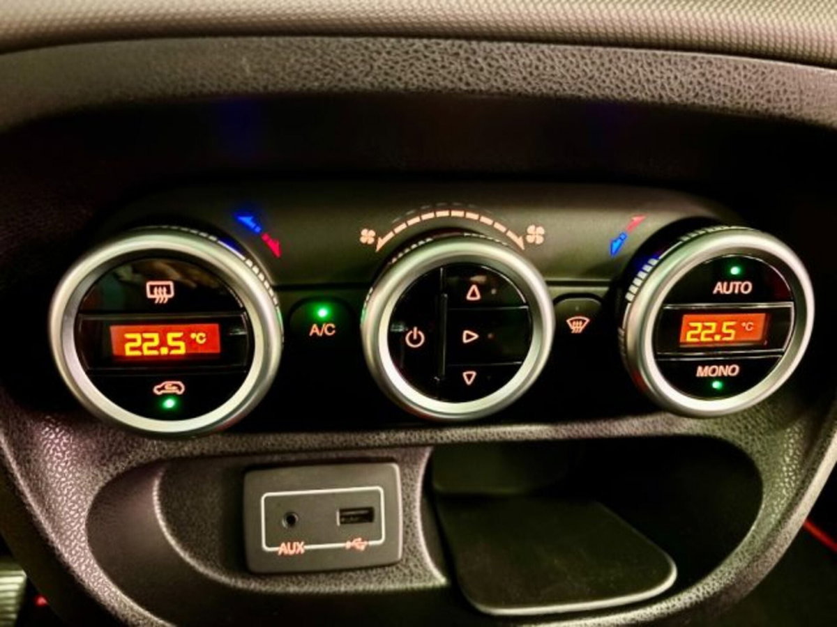 Fiat 500L Living 1.6 Multijet 120 CV Lounge (14)