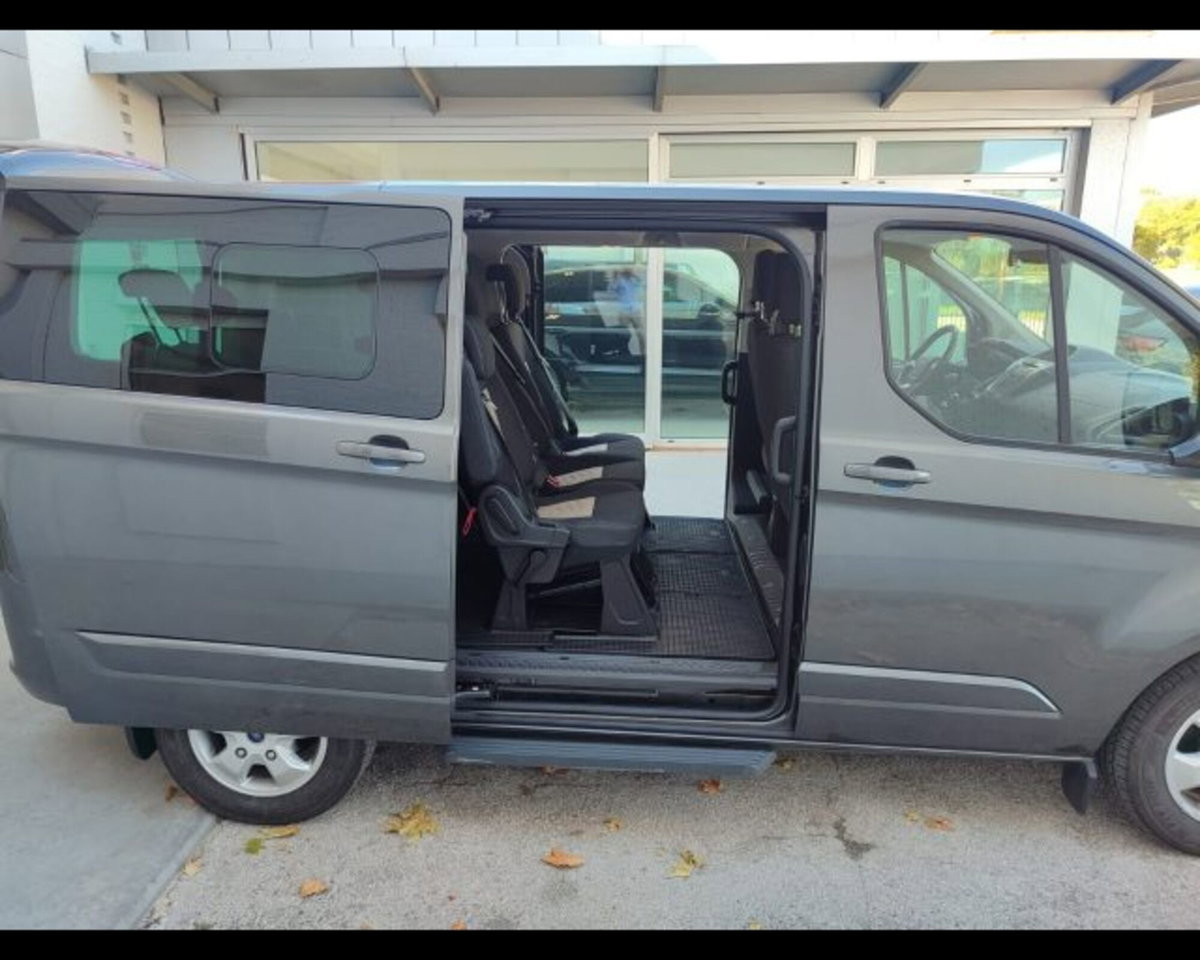 Ford Tourneo Custom 310 2.0 TDCi 130CV PC Titanium (12)