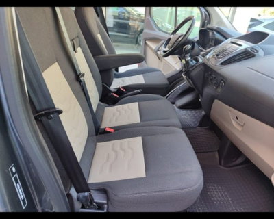 Ford Tourneo Custom 310 2.0 TDCi 130CV PC Titanium (13)