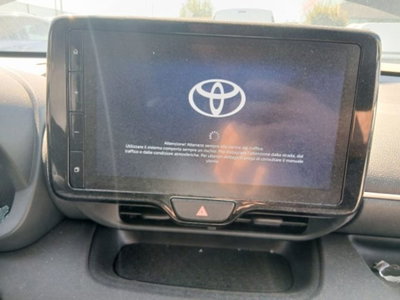 Toyota Yaris 1.5 Hybrid 5 porte Energy (13)