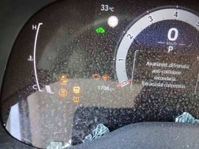 Toyota Yaris 1.5 Hybrid 5 porte Energy (16)