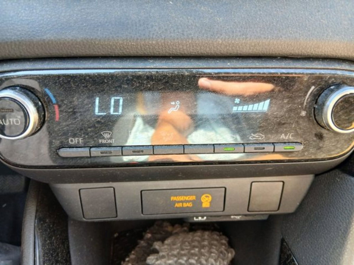 Toyota Yaris 1.5 Hybrid 5 porte Energy (18)