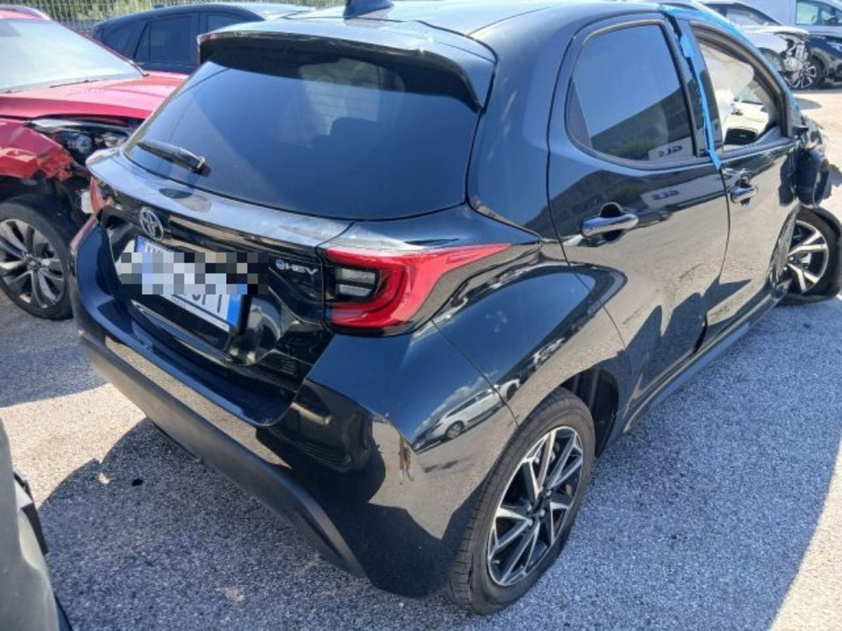 Toyota Yaris 1.5 Hybrid 5 porte Energy (5)