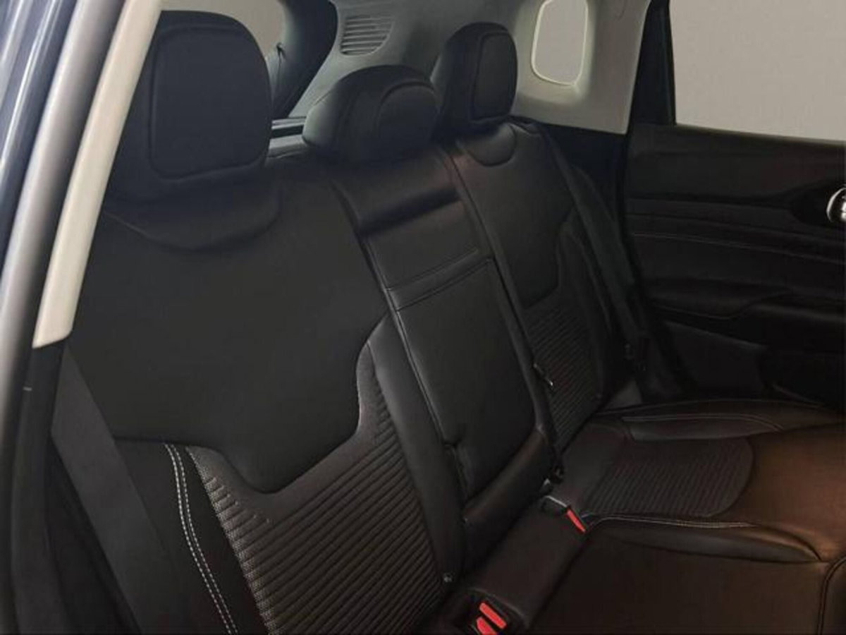Jeep Compass 1.3 T4 190CV PHEV AT6 4xe Limited (12)