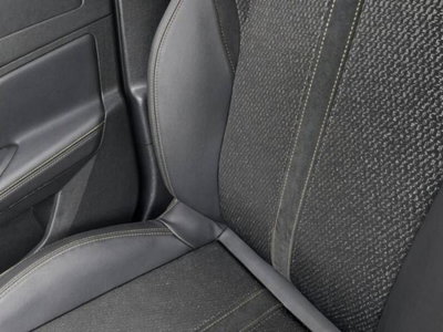 Peugeot 408 Hybrid 225 e-EAT8 First Edition (10)