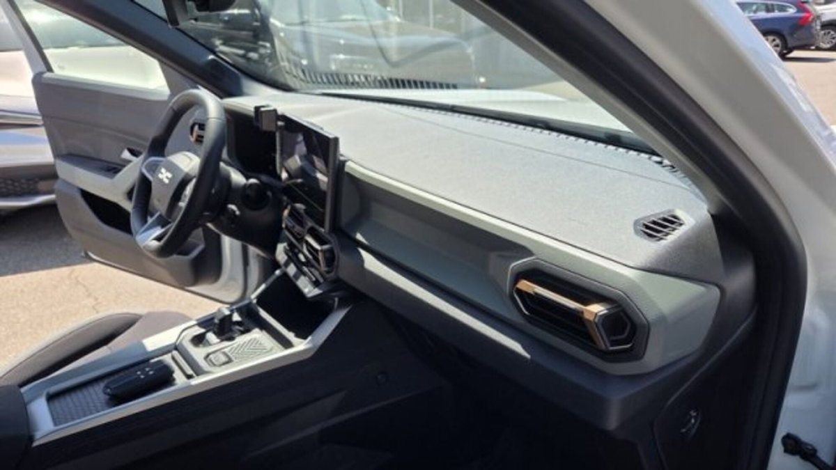 Dacia Bigster 1.8 hybrid Extreme 155cv auto (12)