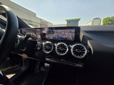 Mercedes-Benz GLA SUV 200 d AMG Line Premium 4matic auto (11)