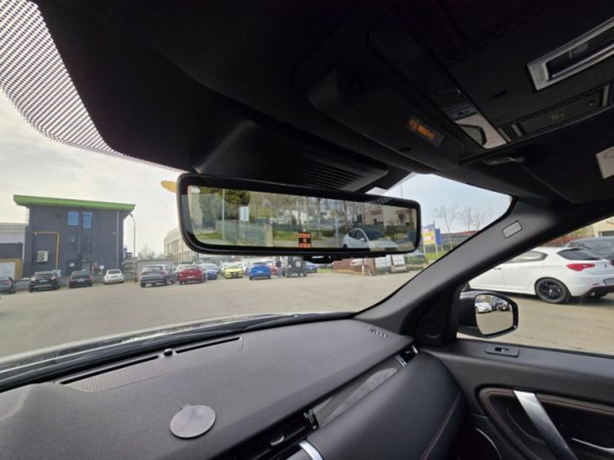 Land Rover Discovery Sport 2.0D I4-L.Flw 150 CV AWD Auto R-Dynamic SE (12)