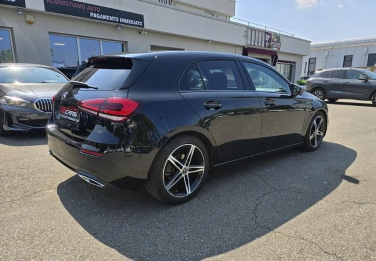 Mercedes-Benz Classe A Sedan 200 d Automatic 4Matic 4p. Sport (2)