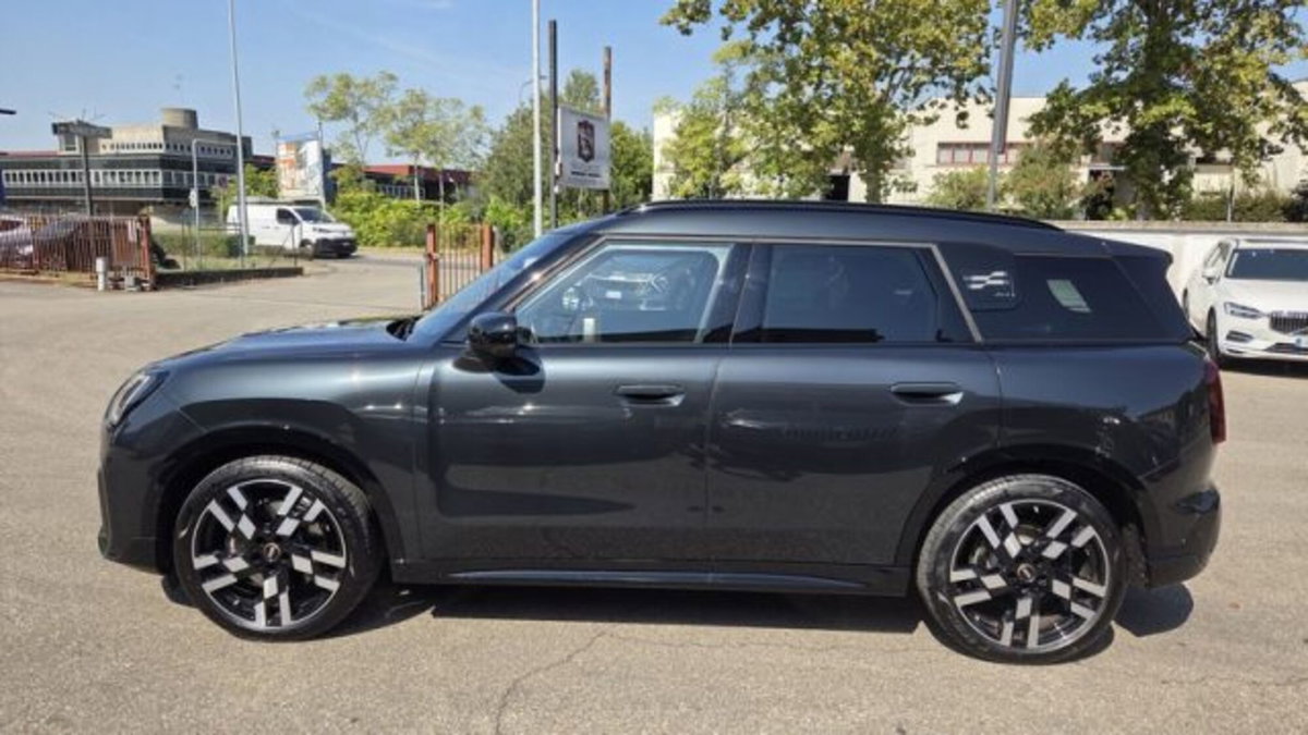 MINI Mini Countryman E JCW (3)