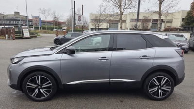Peugeot 3008 BlueHDi 130 S&S EAT8 GT Pack (3)