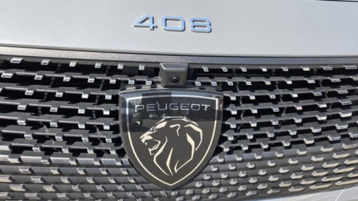 Peugeot 408 1.2 puretech Allure s&s 130cv eat8 (10)