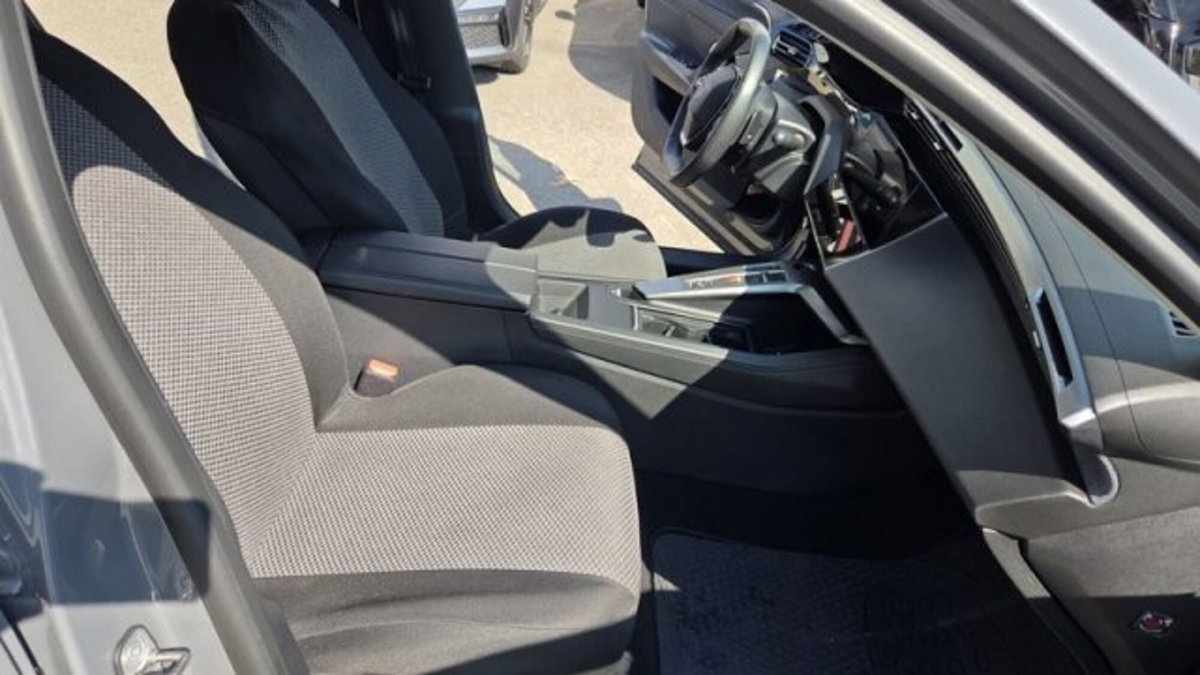 Peugeot 408 1.2 puretech Allure s&s 130cv eat8 (13)