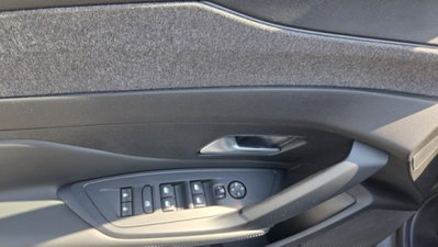 Peugeot 408 1.2 puretech Allure s&s 130cv eat8 (18)