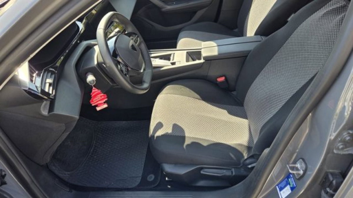 Peugeot 408 1.2 puretech Allure s&s 130cv eat8 (19)