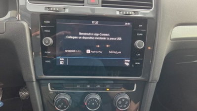 Volkswagen Golf 1.0 TSI 85 CV 5p. Trendline BlueMotion Technology (17)