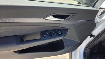 Volkswagen Golf 2.0 TDI 150 CV DSG SCR R-Line (15)