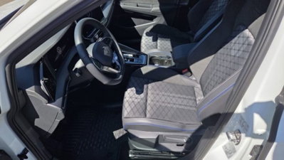 Volkswagen Golf 2.0 TDI 150 CV DSG SCR R-Line (16)
