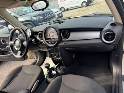 MINI Mini 1.6 16V One (55kW) (14)